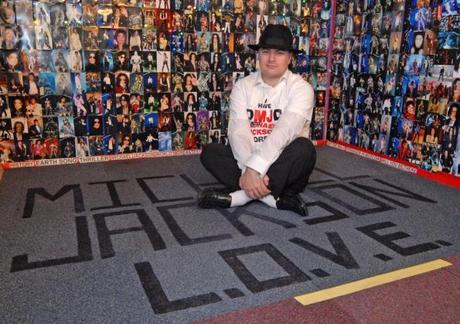 Photo: SM131211-002ow.jpg
Brian Lee, from Oakham, who has converted his garage into a shrine to Michael Jackson.