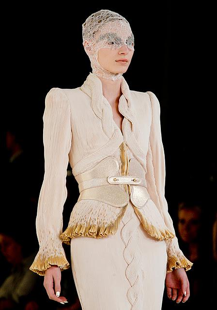 Alexander McQueen: Spring 2012 RTW. - Paperblog