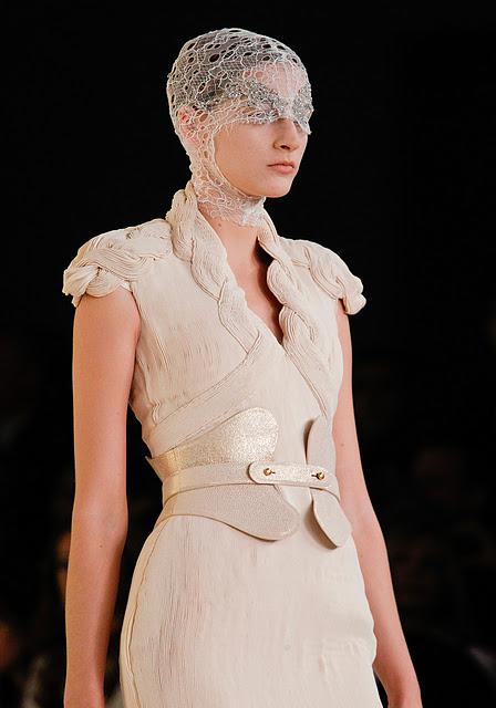 Alexander McQueen: Spring 2012 RTW. - Paperblog