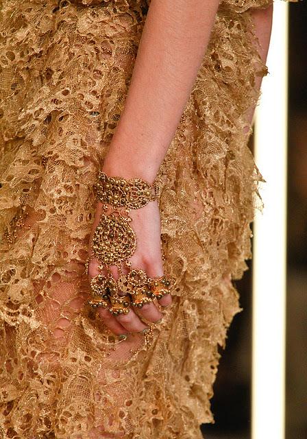 Alexander McQueen: Spring 2012 RTW.