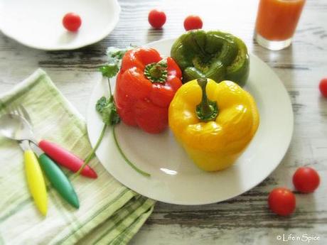 Bulgur stuffed capsicums