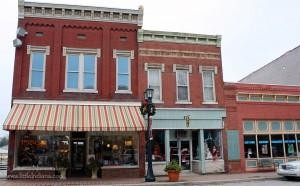 Huntingburg, Indiana: Purple Plum Gifts