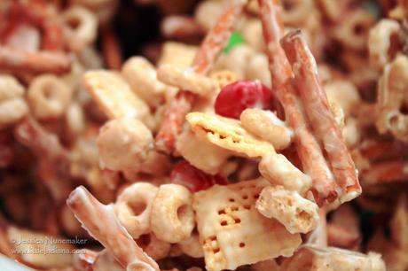 Reindeer Mix Recipe: A Christmas Food Tradition