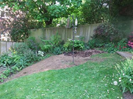 New woodland/spring border - April 2011