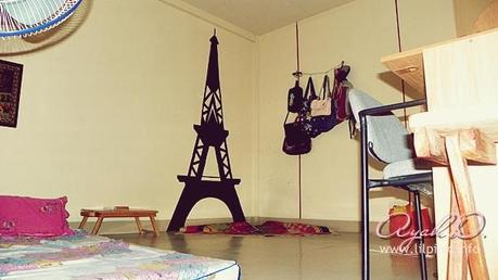 DIY: Eiffel Tower Silhouette Wall Decor