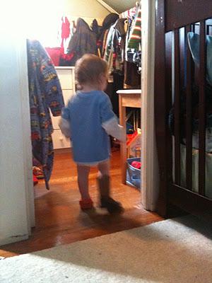 Parenting Thursday: Organizing Closets and Clothes