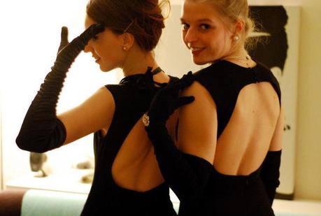 Laura & Emma in breakfast at Tiffany's.