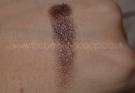 FashionistA Eyeshadow - Shade 24, Brunette Bombshell!