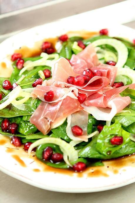 Spinach, Prosciutto and Pomegranate Salad Spinach, Pomegranate and Proscuitto Salad - Creative-Culinary.com