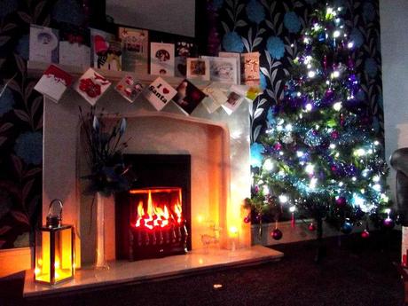 Home Interior: My Festive Fireplace