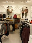 H & M opens in Houston Galleria