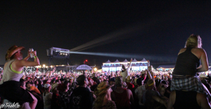Republic Live Boots and Hearts Night Crowd