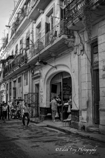 Cuba, Havana, Old Havana, street photography, travel photography, black and white