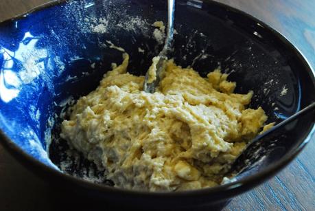 Kueh Kodok （Deep Fried Banana Balls 炸香蕉丸)