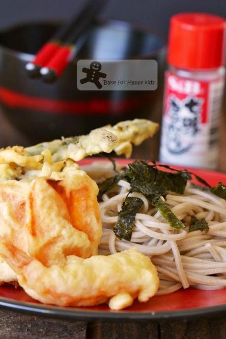 Japanese cold buckwheat noodles zaru soba vegetable tempura