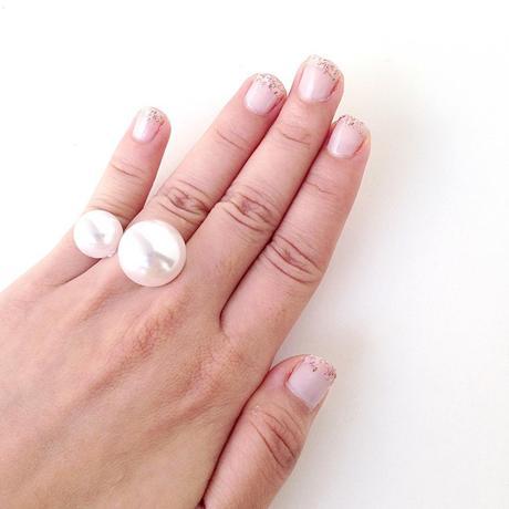 DIY Glitter French Manicure