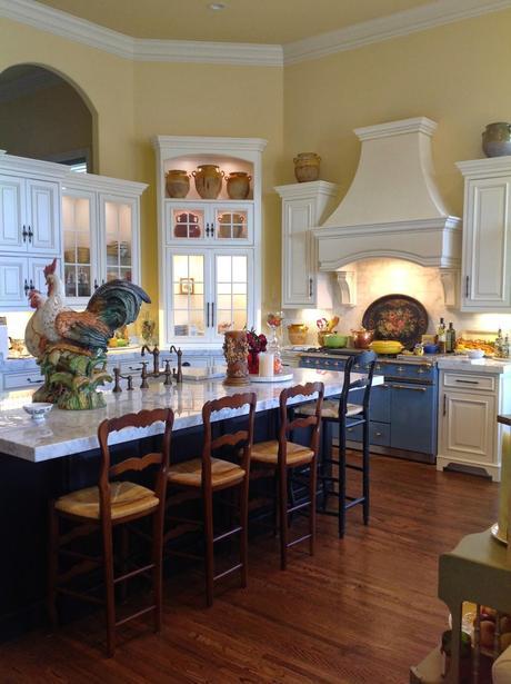 A Reader's Beautiful Kitchen and Other Ktchens I Love