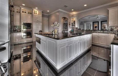 A Reader's Beautiful Kitchen and Other Ktchens I Love