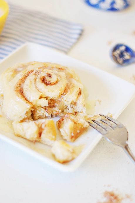 The Best Homemade Cinnamon Roll Recipe