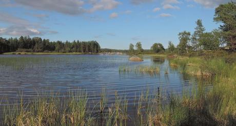 Inarijärvi es el lago más grande de Laponia, a cuyas orillas está Inari.