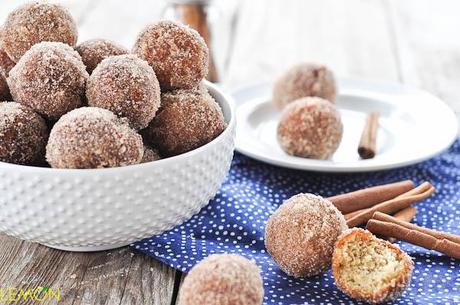 Applesauce Doughnut Holes