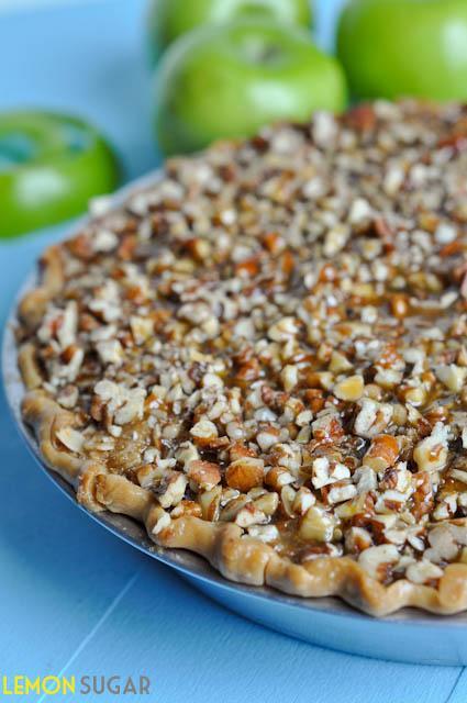 Caramel Pecan Apple Pie