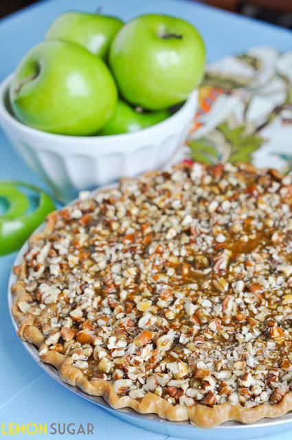 Caramel Pecan Apple Pie