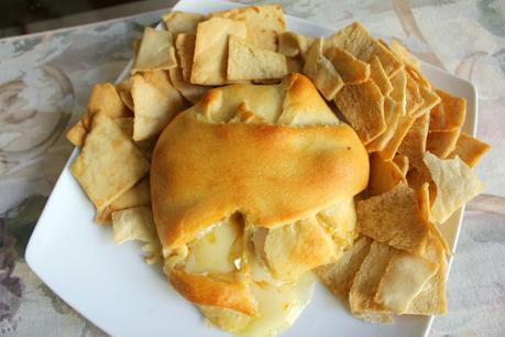 Easy appetizer: baked brie