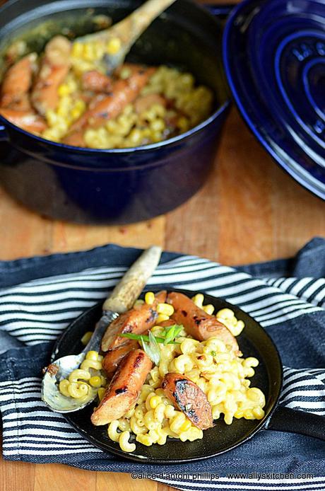 hot dogs & cheesy macaroni