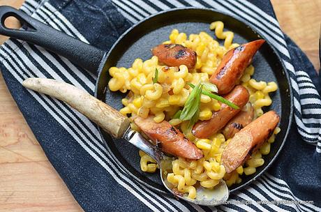 hot dogs & cheesy macaroni