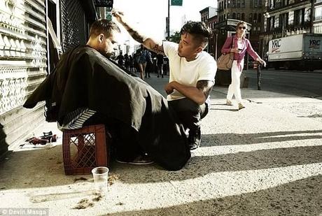 New York Hair Stylist Gives Free Haircut for Homeless