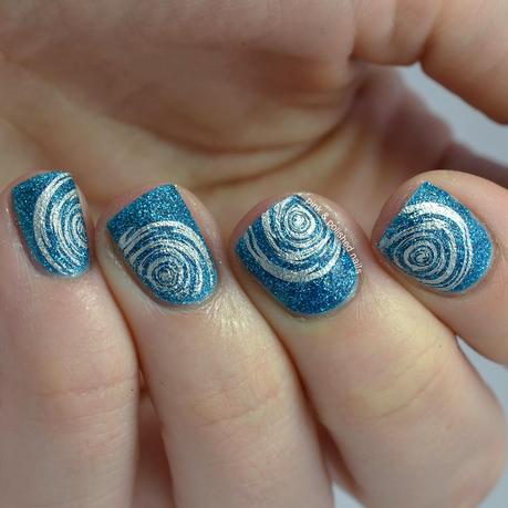 Swirly twirly with Zoya Liberty