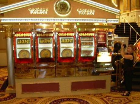 Top 10 Largest Slot Machines in The World