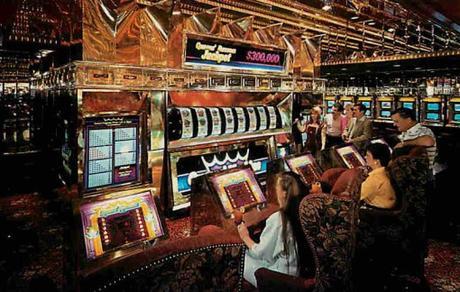 Top 10 Largest Slot Machines in The World