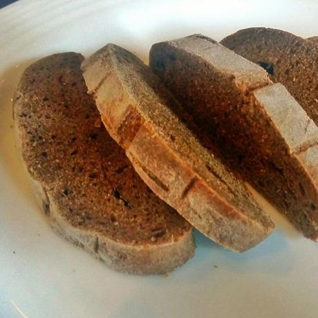 Delicious freshly baked gluten-free bread at the Cinnamon Citadel in Kandy.