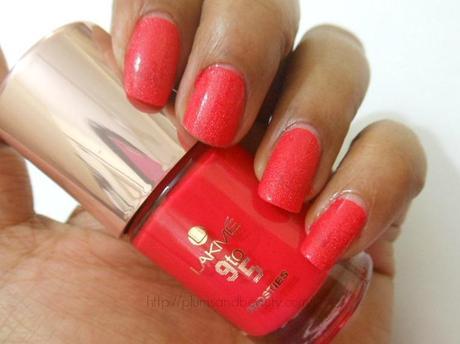 Lakme 9-to-5 Frosties Nail Color Pink Frost