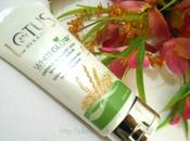 Lotus Herbals Whiteglow Oatmeal Yogurt Whitening Brightening Scrub Review