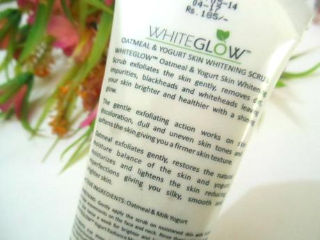 Lotus Herbals Whiteglow Oatmeal and Yogurt Whitening & Brightening Scrub Review