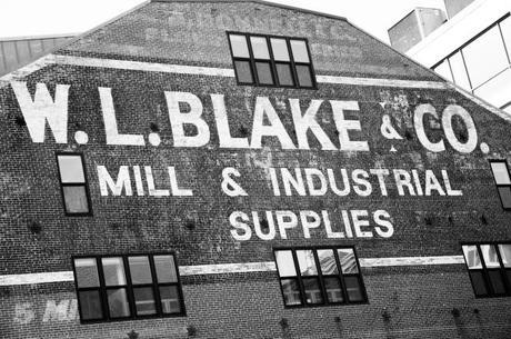 Foto Friday #8 – Buildings and Architecture WL Blake WM