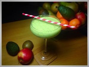 Recipe: Apple, Avocado and Ginger Smoothie