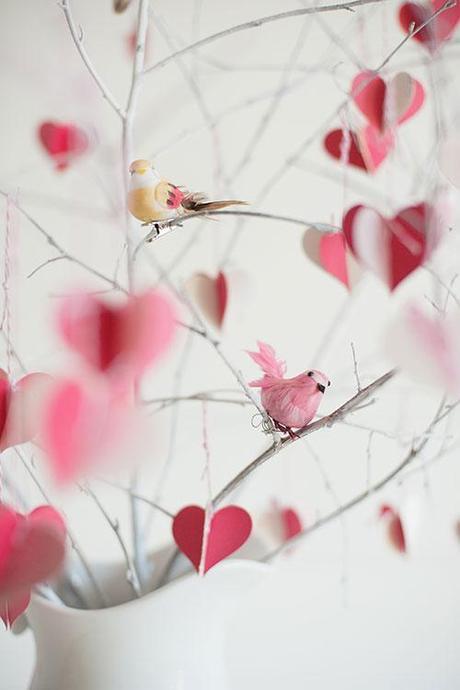 DIY Valentine's Day branch tree