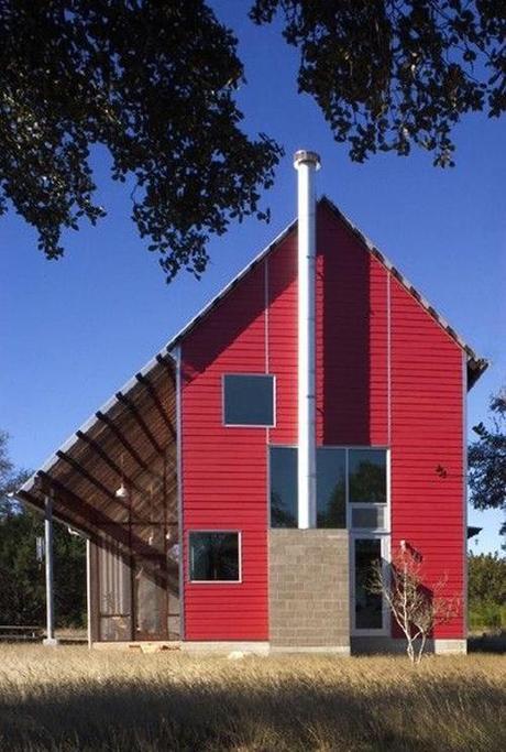 modern-barn-in-red