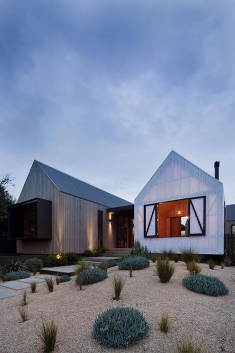 modern-barn-jackson-clements-burrows