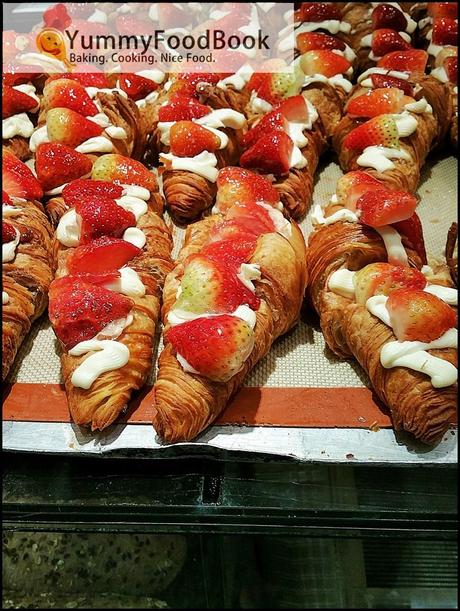 Cream Cheese With Strawberry Croissant