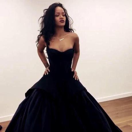Rumor Alert: Rihanna Will Drop New Album During Grammy Week