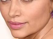 Behind Look: Calmila Alves Golden Globes