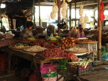 昼下がり,熱暑のホイアン, / Hoi An, daytime, in scorching heat P9140352