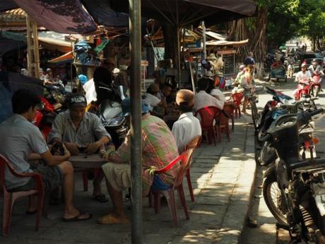 昼下がり,熱暑のホイアン, / Hoi An, daytime, in scorching heat P9140362