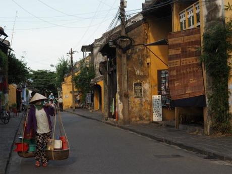 昼下がり,熱暑のホイアン, / Hoi An, daytime, in scorching heat P9130135