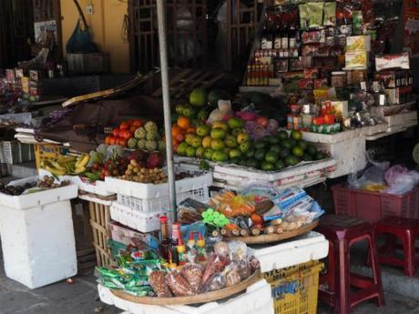昼下がり,熱暑のホイアン, / Hoi An, daytime, in scorching heat P9140337